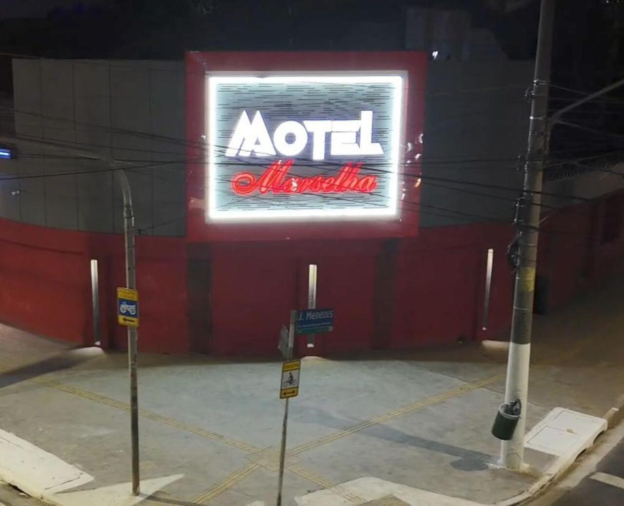 Marselha 6 Hotel do amor